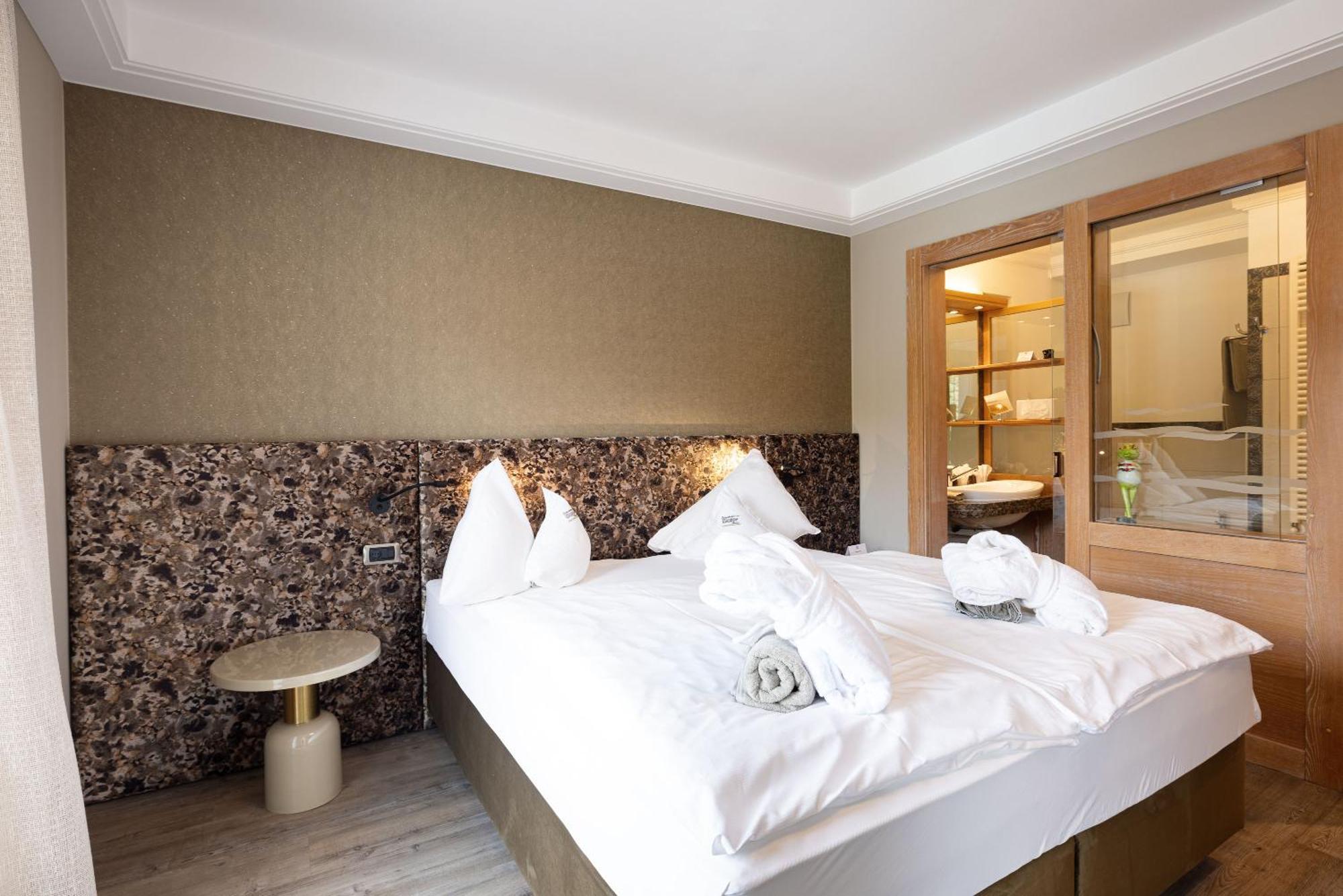 Gartenhotel Moser Eppan an der Weinstraße Rum bild